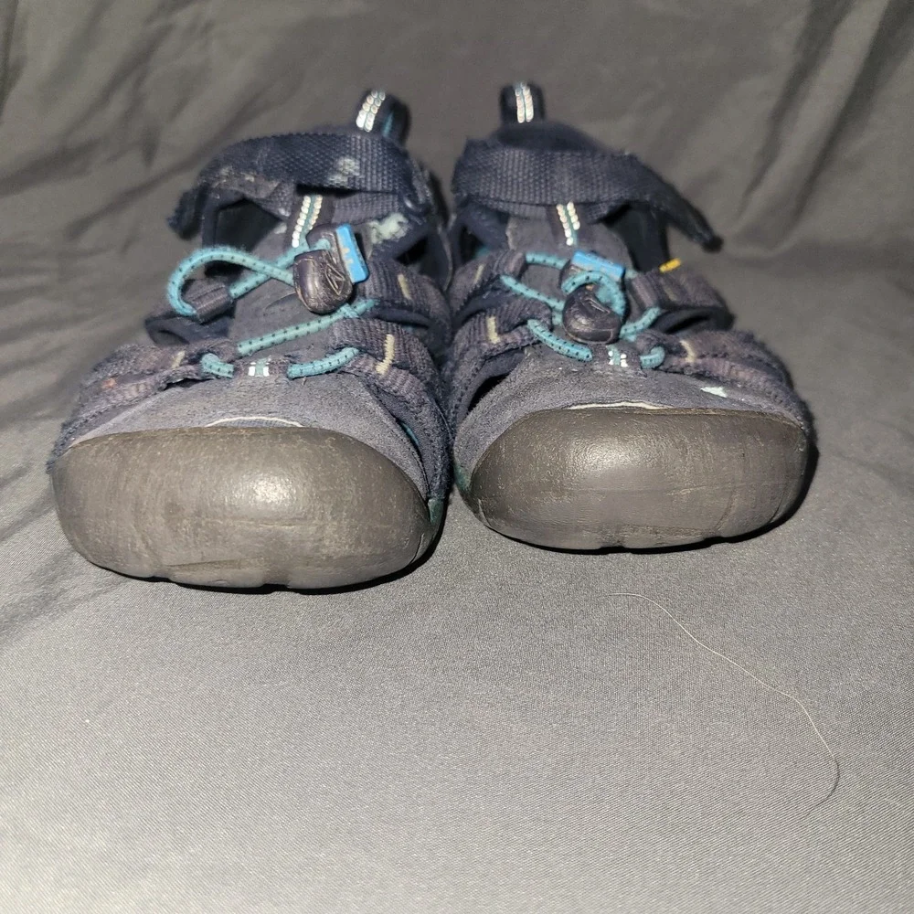 Keen Seacamp 2 CNX Blue Hiking Waterproof Sandals Youth size 2